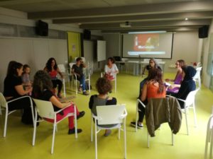 27/4::. Exploradores en Sant Jordi: punt d’intercanvi de lectures en clau feminista.